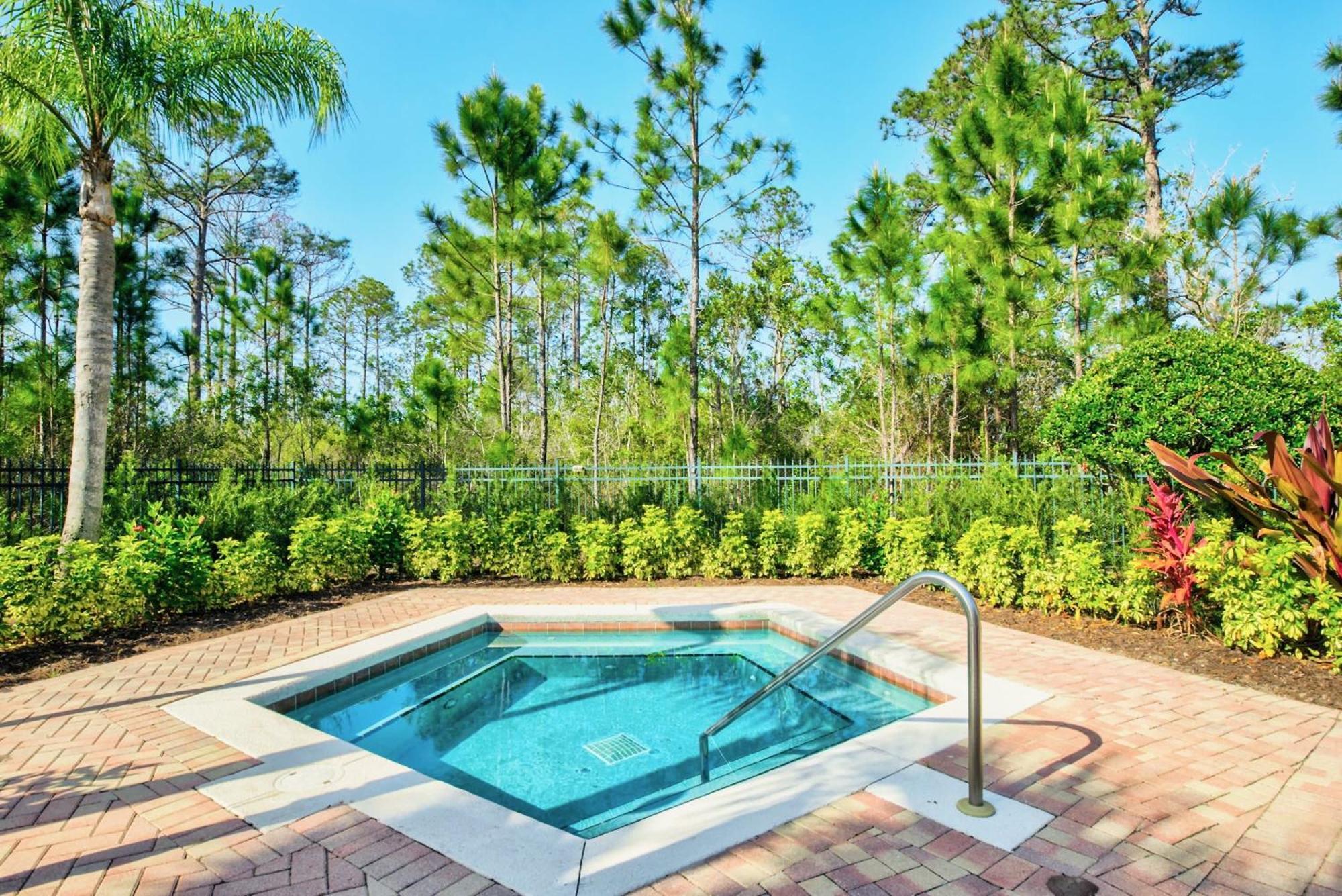 Luxury 2Br Condo - Pool & Hot Tub - Near Disney Orlando Exterior photo